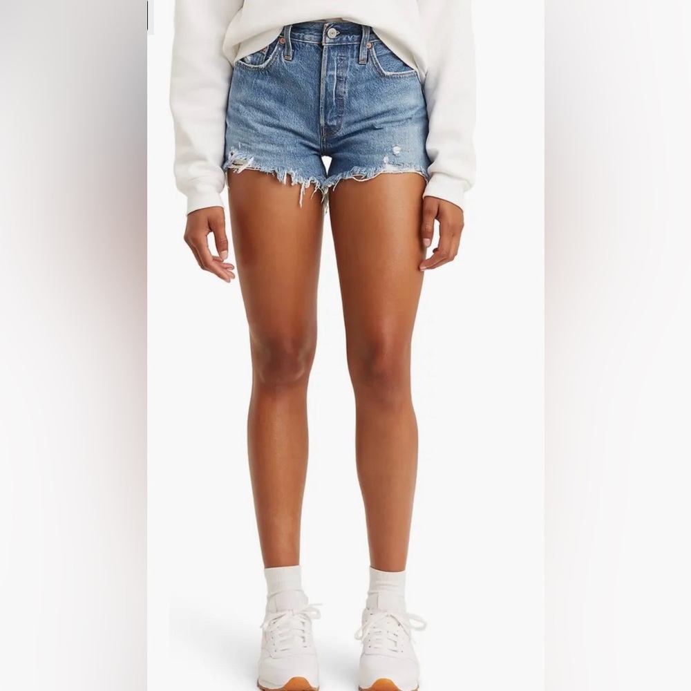 Levi’s Women’s Denim Jean Cut Off Shorts Size 29 High Rise